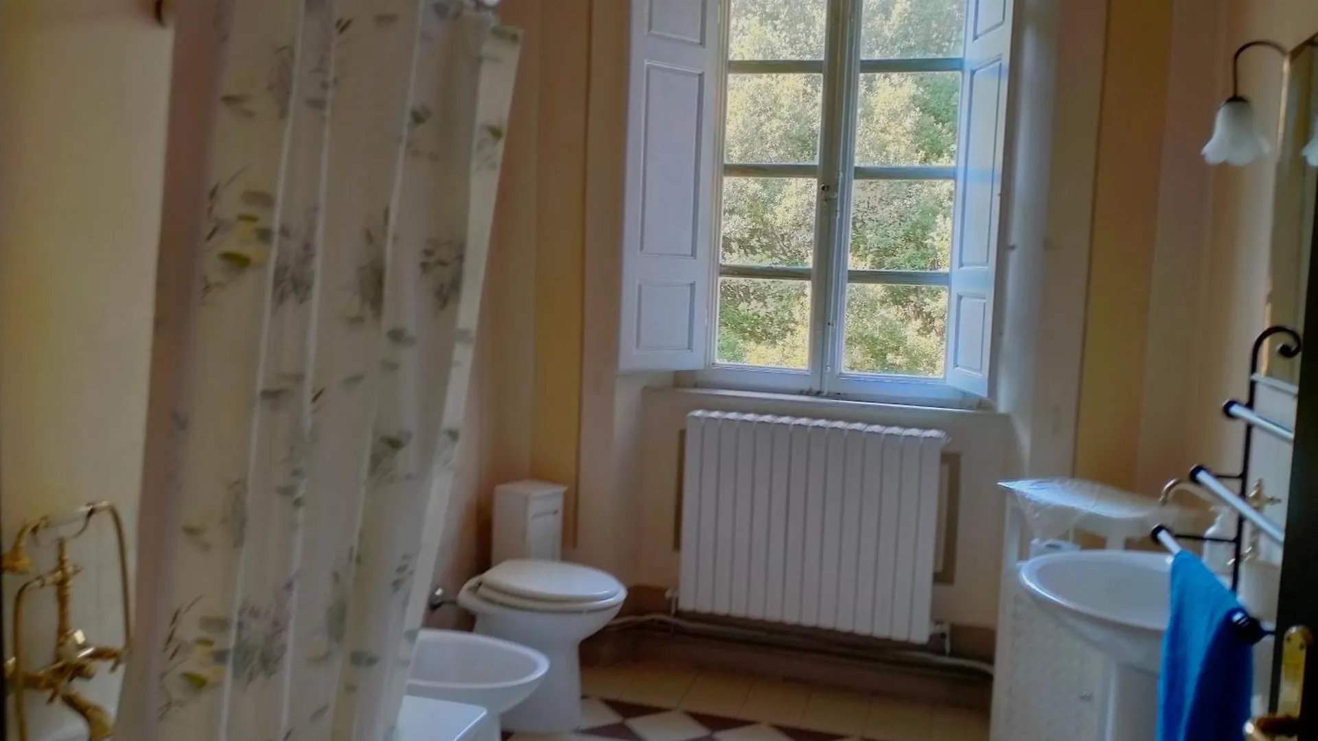 Appartamento Agriturismo Montevaso Arti e Teatro Chianni 0*,  Italia